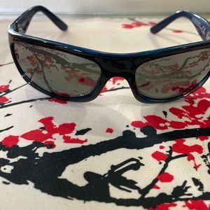 Maui Jim sunglasses surfer rider